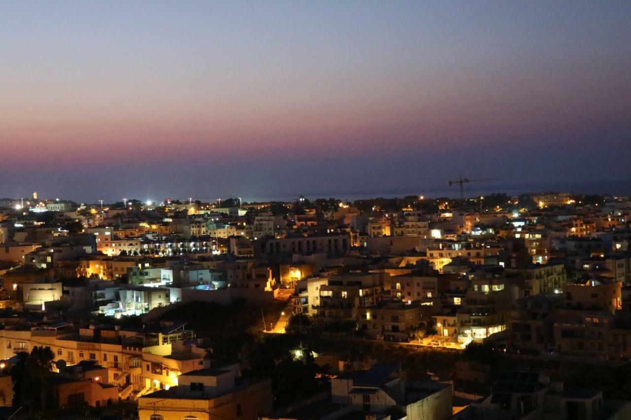 Bed and Breakfast Escape To St Julians Сент Джулианс Экстерьер фото
