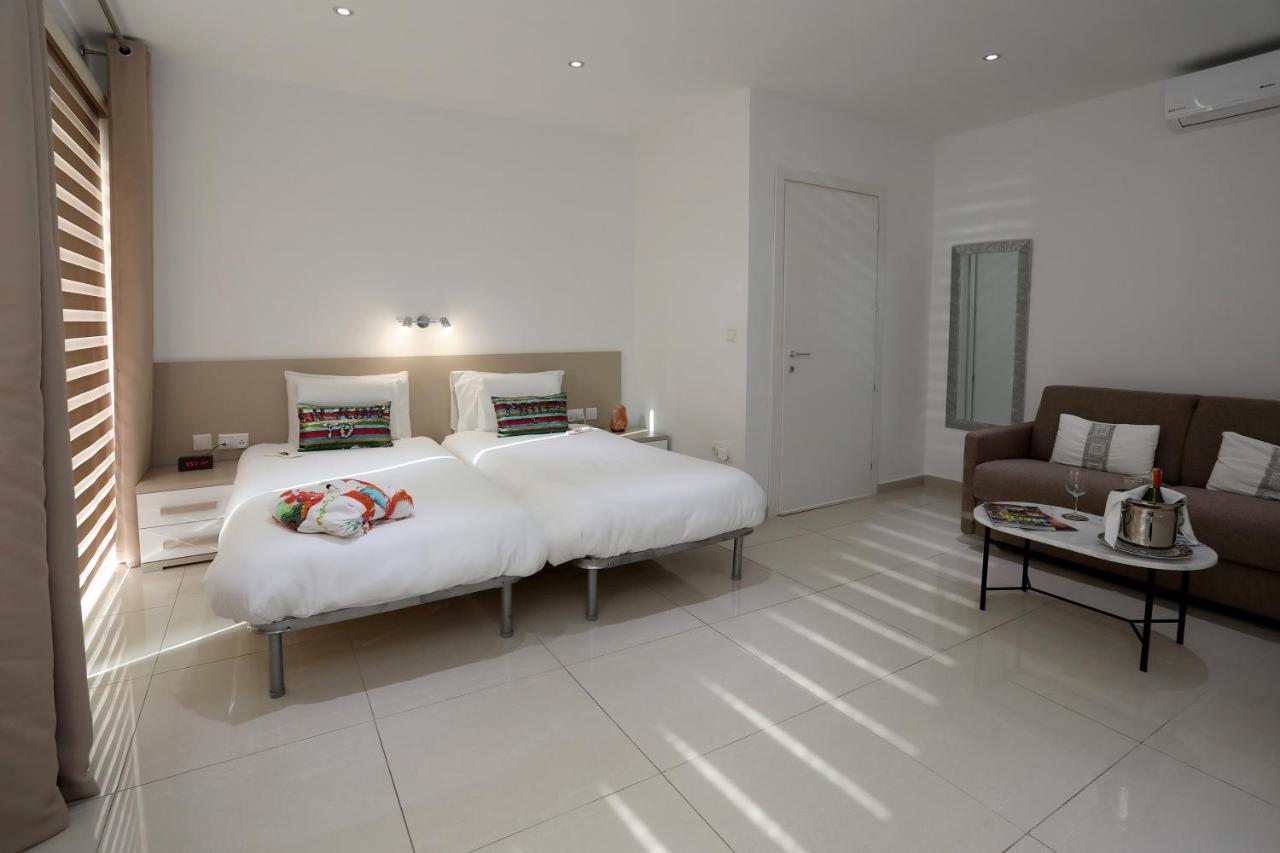 Bed and Breakfast Escape To St Julians Сент Джулианс Экстерьер фото
